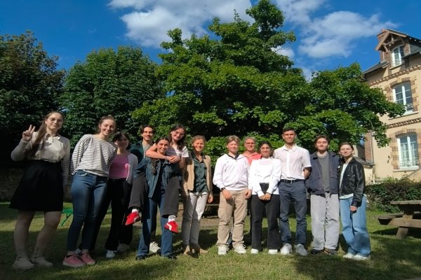  L'atelier Radiocosmos du lycée